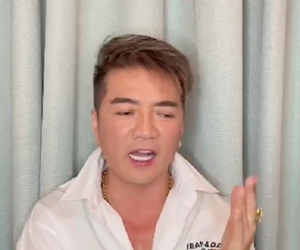 Hình như anh Đàm Vĩnh Hưng dùng son tím chung tình trong màn tuyên chiến với nữ streamer