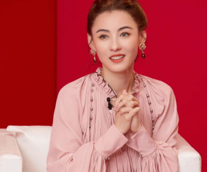 Được hỏi còn nhung nhớ Tạ Đình Phong hay không, Trương Bá Chi gây bất ngờ với câu trả lời ấn tượng
