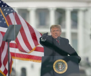 Một loạt cảnh sát Quốc hội Mỹ kiện ông Trump