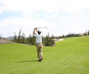 Vì sao vẫn chưa kết luận vụ quan chức Bình Định chơi golf giữa lệnh cấm?