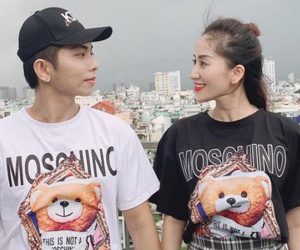 Phan Hiển ở đâu giữa lúc Khánh Thi gây hoang mang vì livestream khóc, nói chuyện tiêu cực?
