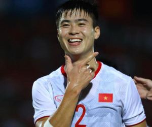 Duy Mạnh nhận tin cực vui trước thềm vòng loại World Cup 2022