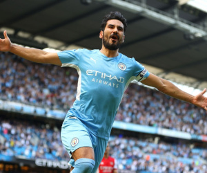 Bị 'nẫng tay trên' mất Ronaldo, Man City trút cơn giận lôi đình lên Arsenal tội nghiệp