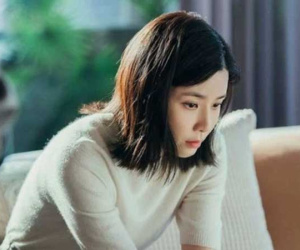 Gọi chồng về đưa con đi viện, tiếng trẻ con trong máy khiến tôi phát hiện bí mật ghê sợ