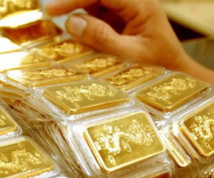 Vàng miếng SJC tăng mạnh, cao hơn vàng nhẫn 5,6 triệu đồng/ lượng