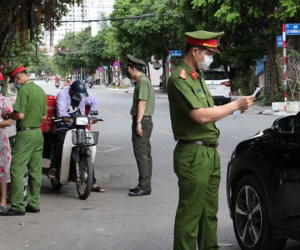 Hơn 2.000 công an nhiễm bệnh, gần 10 người hy sinh do mắc Covid-19 trong lúc làm nhiệm vụ