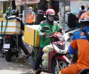 TP.HCM: Đơn hàng 'đi chợ hộ' bất ngờ giảm gần 50%