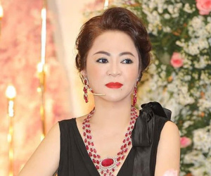 Bà Phương Hằng phải lên tiếng xin lỗi sau khi bị phản ứng dữ dội vì đùa cợt liên quan chuyện tôn giáo