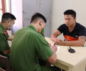 Bắt nghi phạm dùng dao đâm chết người vì mâu thuẫn trong quán ăn