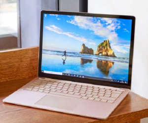 Laptop giảm giá tới 5 triệu đồng, loạt máy tính bảng sụt giá trước mùa khai giảng