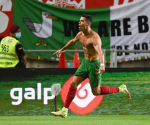 Mừng trở về MU, Ronaldo tạo nên cú twist kinh điển: Đá hỏng phạt đền nhưng kịp 'quay xe' ghi 2 bàn ở những phút cuối giúp Bồ Đào Nha ngược dòng khó tin