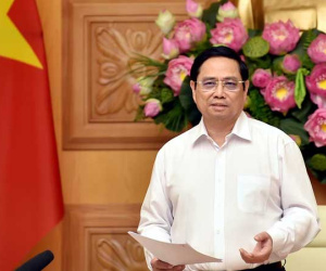 Thủ tướng: 'Chúng ta không thể sử dụng biện pháp cách ly, phong tỏa mãi được'
