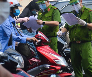 Yêu cầu thêm giấy tờ với người đi đường trong thời gian Hà Nội giãn cách xã hội