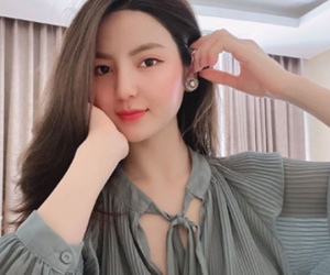 Bồ tin đồn Quang Hải tổ chức livestream giao lưu sương sương, ai dè bị chàng cầu thủ giật sạch sự chú ý