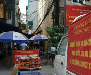 KHẨN: Tìm người liên quan đến văn phòng nơi cô gái trẻ mắc Covid-19 làm việc