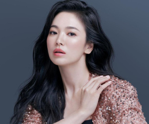 Song Hye Kyo bị chê tính cách khó chịu nên nhân duyên trong giới kém, hội chị em bạn dì ngay lập tức 'vả mặt' anti