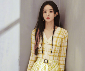 Triệu Lệ Dĩnh lại 'biến hàng hiệu thành hàng chợ', đụng cây Dior với Suzy mà thần thái chênh lệch ngỡ ngàng