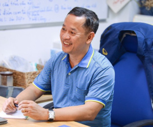 Trợ lý Lê Huy Khoa nhắc chuyện ông Lee Young-jin 'tối tăm mặt mũi' khi dự World Cup, lên dây cót tinh thần cho tuyển Việt Nam