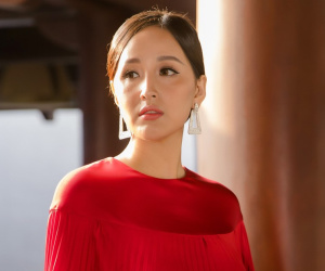 Mai Phương Thúy chi 50 triệu mua 4 chiếc đầm làm từ thiện