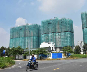 Người vay mua nhà ngóng giảm lãi suất