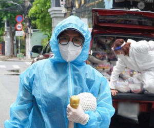 Giữa loạt ồn ào sao kê của showbiz, NS Việt Hương dù không kêu gọi từ thiện vẫn khiến dân tình nể phục vì hành động này