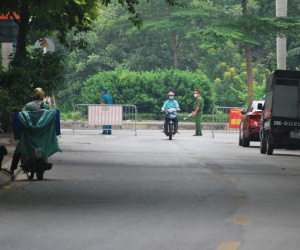 Hà Nội: Lập chốt cứng, tạm phong tỏa nơi ở của ca tái dương tính SARS-CoV-2 vừa ghi nhận ở Cầu Giấy