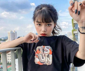 Linh Ngọc Đàm lần đầu công khai 'đẩy đưa' với bồ tin đồn trên MXH, đáng chú ý là thái độ của cậu chủ trẻ dành cho gái xinh