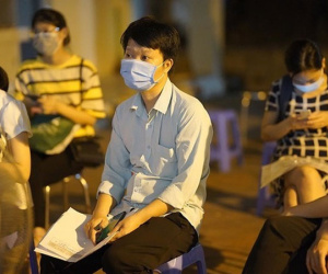 Cách làm thủ công trong cấp giấy đi đường ở Hà Nội