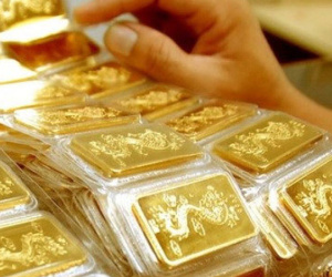 Giá vàng hôm nay 8/9: USD hồi phục, gây áp lực lên vàng