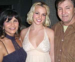 Thắng lợi mới của Britney Spears: Bố ruột đã nộp đơn rút khỏi quyền giám hộ, ngày tự do của 'Công chúa nhạc Pop' đang đến rất gần!