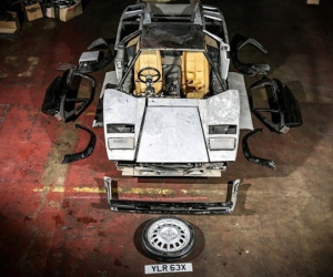 Sau 13 năm 'ngủ kho', xế cổ Lamborghini tháo rời đấu giá 5,7 tỷ