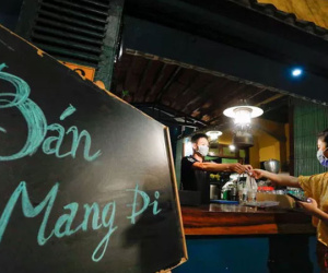 Sáng 9/9: Người ở vùng xanh, vùng vàng được tập thể dục ngoài trời, quán mở bán mang về, bia hơi, dịch vụ làm đẹp được mở lại ở nhiều nơi
