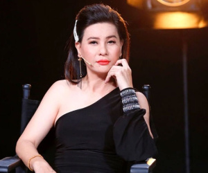 Cát Phượng phản ứng gắt khi có 'anh gì đó' xuyên tạc chuyện từ thiện, công khai sao kê cùng 1 tuyên bố quan trọng