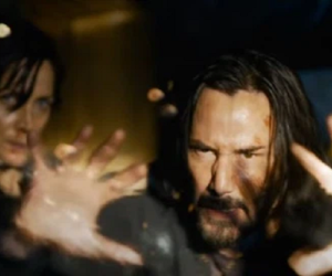 Ma Trận 4 tung trailer đầu tiên: Neo và Trinity hồi sinh nhưng mất sạch ký ức về nhau, Keanu Reeves cực ngầu ở tuổi 57