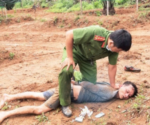 40 giờ truy bắt đối tượng vận chuyển gần 1kg ma túy