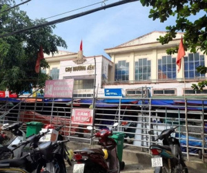 Nghệ An: Khởi tố cán bộ thu phí chợ không đưa vào sổ sách