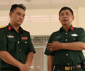 Bắt giam Trung tướng quân đội giả cùng 'thuộc cấp'