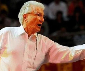 35 tuổi phá sản, nhảy việc hơn 40 lần, Joe Girard trở thành người bán hàng vĩ đại nhất thế giới nhờ 1 kỹ năng đỉnh!