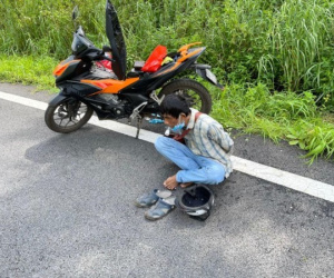 Người đàn ông chạy xe máy vào cao tốc Dầu Giây để sử dụng ma tuý