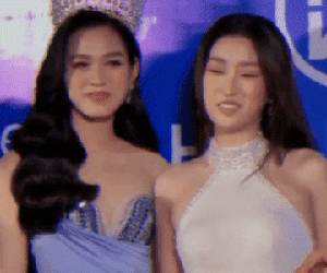 Rầm rộ clip Đỗ Mỹ Linh hất tay Đỗ Hà, tỏ thái độ chảnh chọe trên thảm đỏ: Chính chủ bức xúc lên tiếng làm rõ!