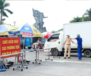 TP Vinh thực hiện Chỉ thị 15, người ra vào phải test nhanh Covid-19