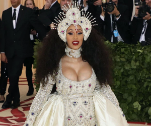 Vogue chọn ra 25 mỹ nhân đẹp nhất mọi thời đại tại thảm đỏ Met Gala