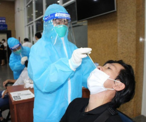 1,3% mẫu xét nghiệm trong cộng đồng ở TP.HCM dương tính SARS-CoV-2