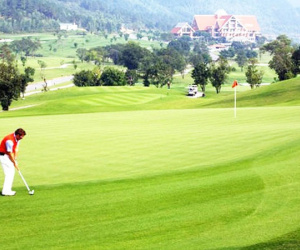 Vĩnh Phúc mở cửa sân golf, điểm du lịch và nhà hàng ăn uống