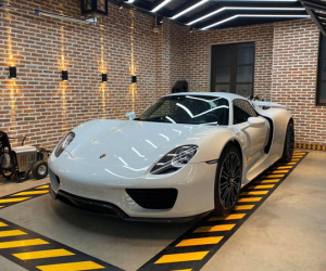 Rộ tin Porsche 918 Spyder độc nhất Việt Nam bất ngờ trở lại trong garage của nữ doanh nhân 9x, đập tan tin đồn 'chia tay' siêu phẩm độc nhất Việt Nam?
