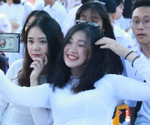Cô giáo thông báo 'tin buồn', học trò lại tỏ vẻ thích thú khi phát hiện lí do đặc biệt này!