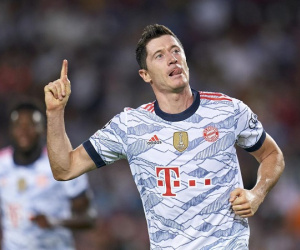 Lewandowski lập cú đúp, Bayern lại vùi dập Barca