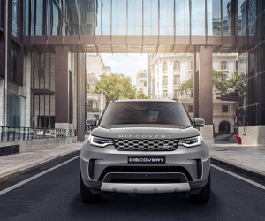 Land Rover Discovery mới cập bến thị trường Việt Nam: Tinh chỉnh trang bị, giá từ 4,54 tỷ đồng