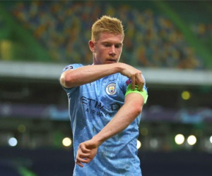 De Bruyne bị tước băng đội phó Man City