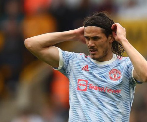 'Cavani có lẽ đang bất mãn với Ronaldo'